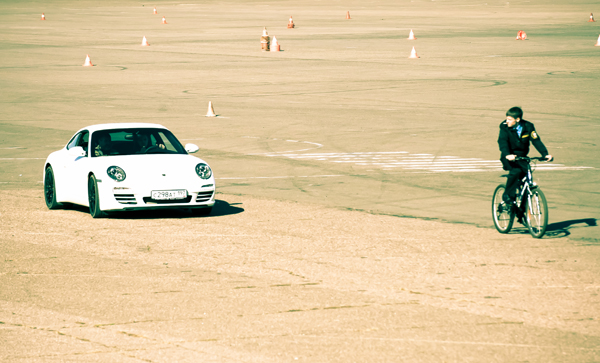 Porsche 911 Carrera 4S: культ мощности